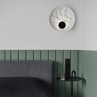 چراغ دیواری مدرن moon brass