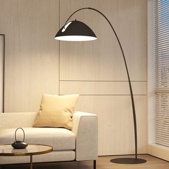 آباژور ایستاده مدرن Pluma با طراحی ظریف و پایه بلند